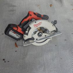 Milwaukee M18 Brushless 7 1/2 Circular Saw Whit Big 12.0ah Battery Only