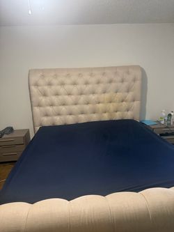 King bedframe