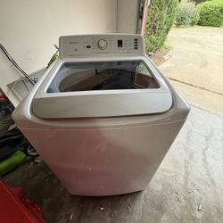 INSIGNIA Washer - 2years Old 