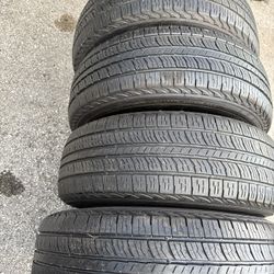 Set Of 4 Nice Tires 265/70/17 ( We Install & Balance)