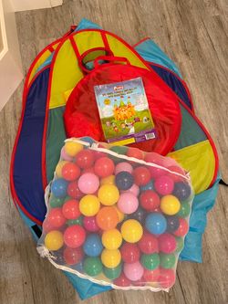 Play tent, tunnels, ballpit