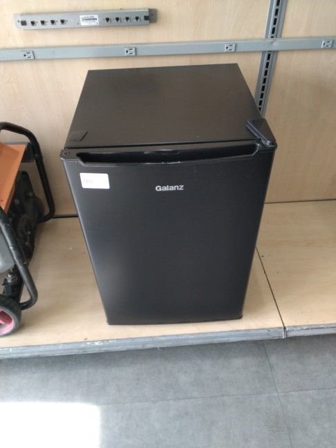 Galanz Refrigerator 