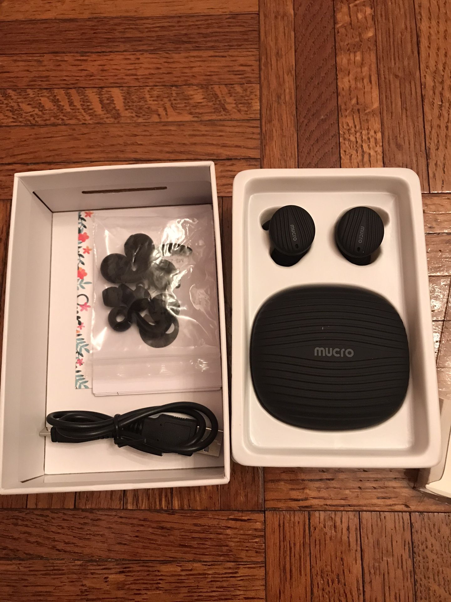True Wireless Bluetooth earbuds