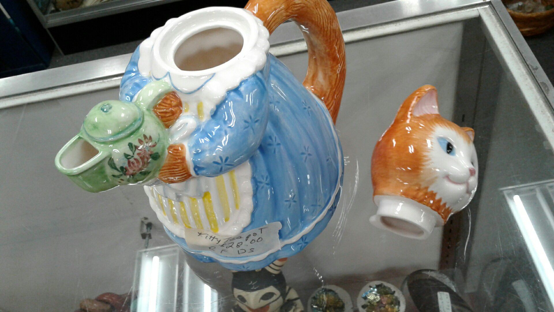 Antique Cat Teapot for Sale in Wichita, KS - OfferUp