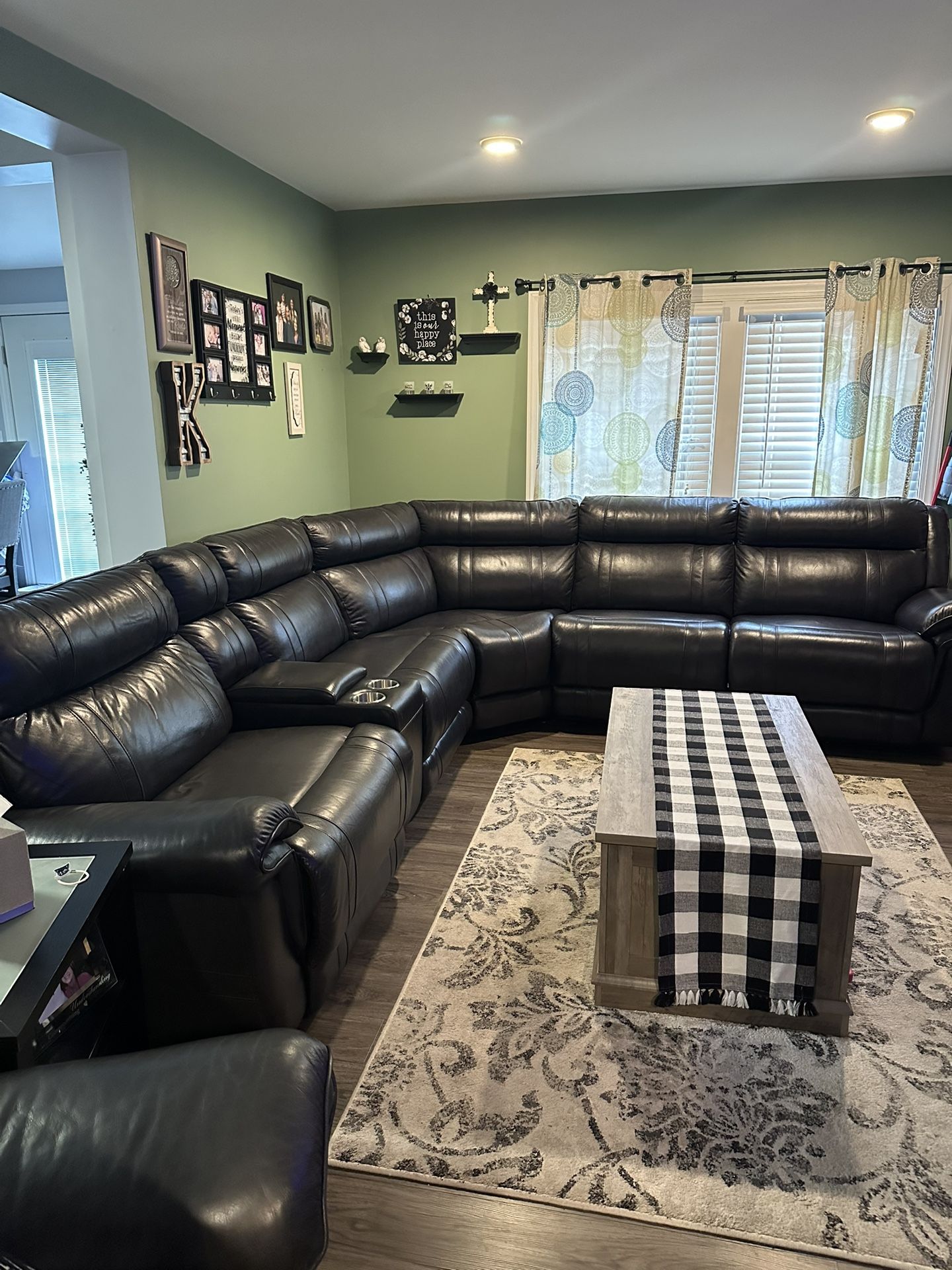 Sectional & Recliner