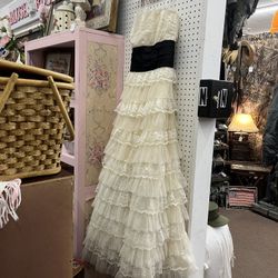 Vintage Deb Lace Ruffle Wedding Dress