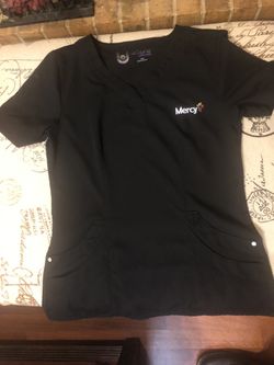 Mercy Women’s Scrubs size XS! Great Deal!