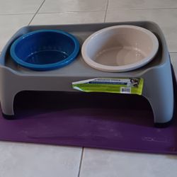 Dog Food And Water Bowls Stand And Drip Tray Mat