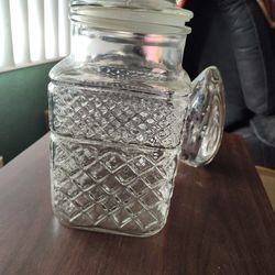 Crystal jar