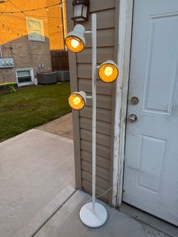 White 3-Head Spotlight Floor Lamp