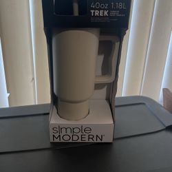 40 oz Tumbler with Handle and Straw Lid 