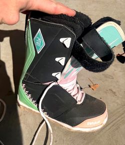 ThirtyTwo Womens Snowboard Boots Size 7