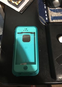 iPhone 5 & 5s Life Proof Case