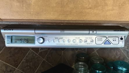 SONY Mega Bass Under Cabinet AM FM CD Kitchen Clock Radio ICF-CD543RM w/ Remote 
