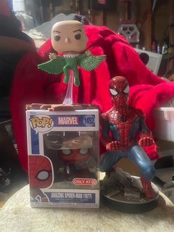 Marvel Spider-Man Funko Pops & Remote Holder