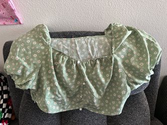 Green Daisy Print Puff Sleeve Crop Top