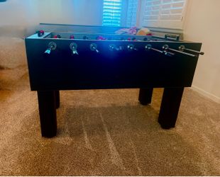 Presidential Billiards Foosball Table – Heavy, Sturdy, Barely Used