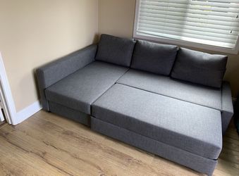 Gray Modern Friheten 90” Sleeper Sectional Sofa with Reversible Storage Chaise