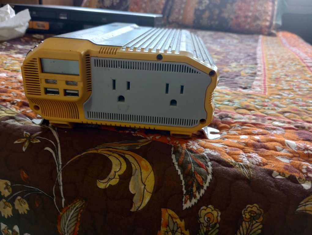 1100 Watts Inverter