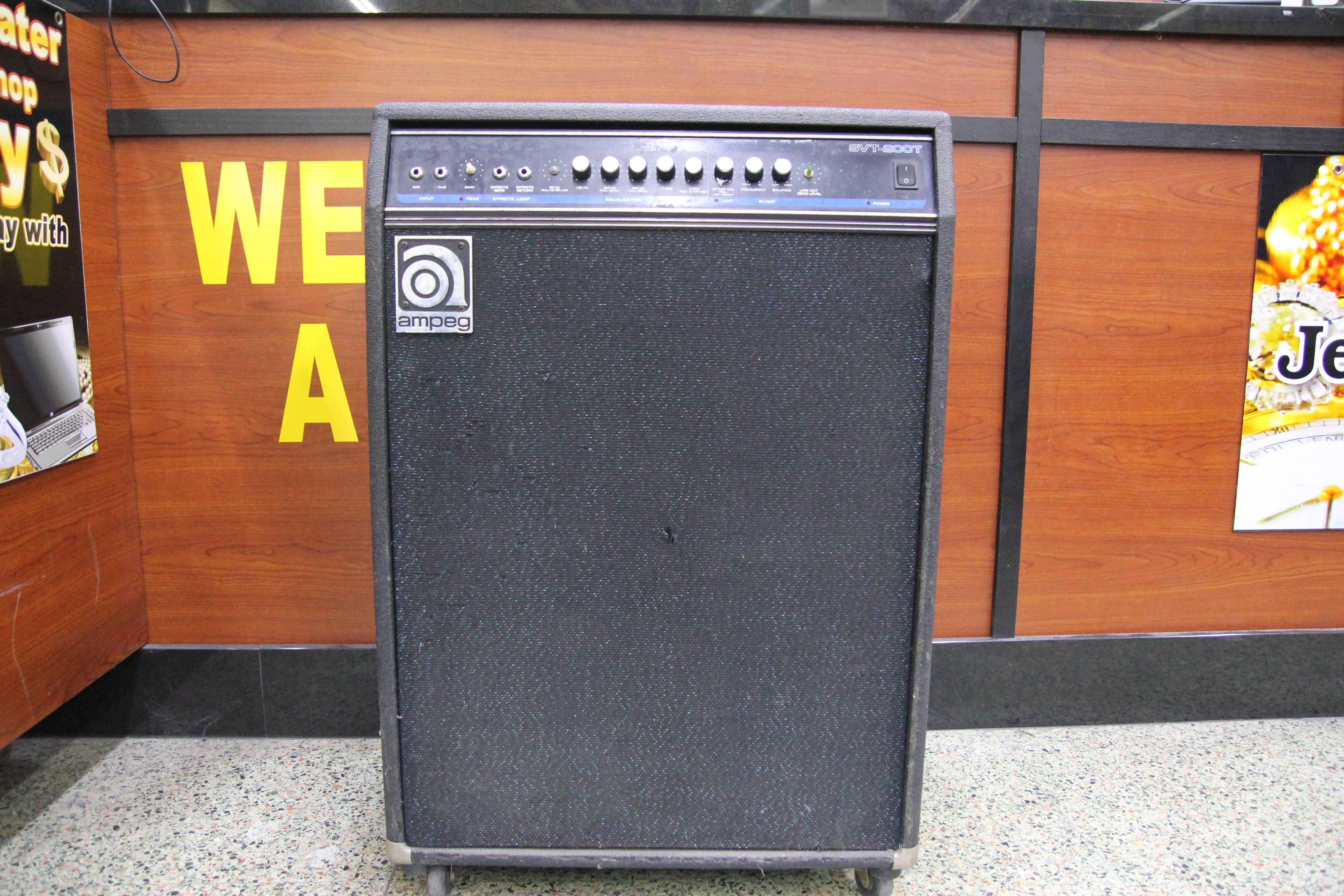 Ampeg SVT-200T Bass Amp. Cabinet (AS IS) (For Repair)