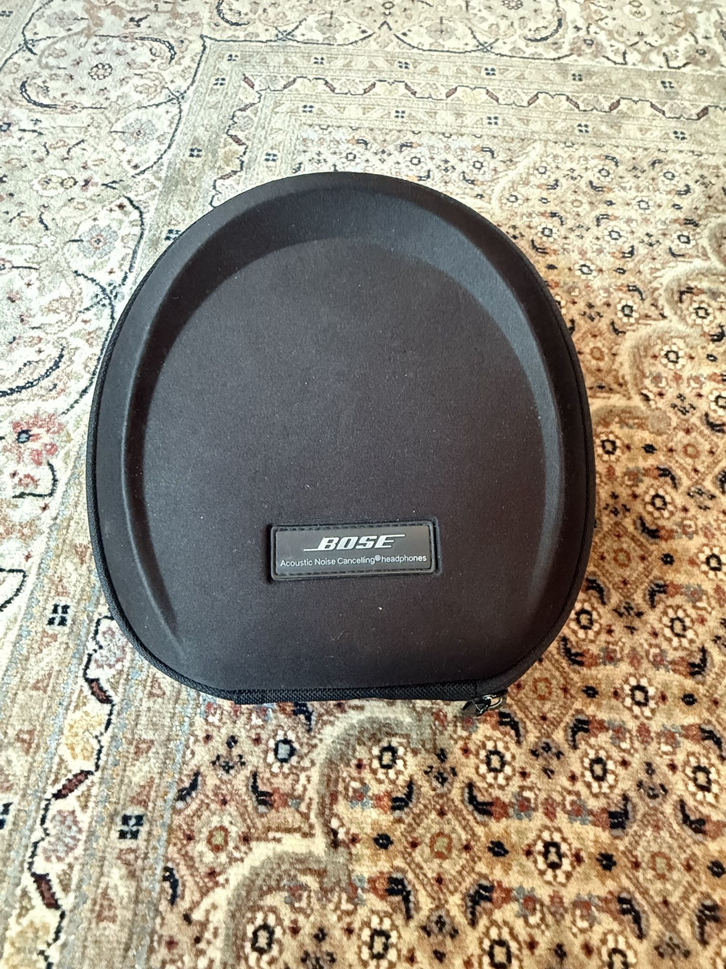 Bose Black Acoustic Headphone Please see description