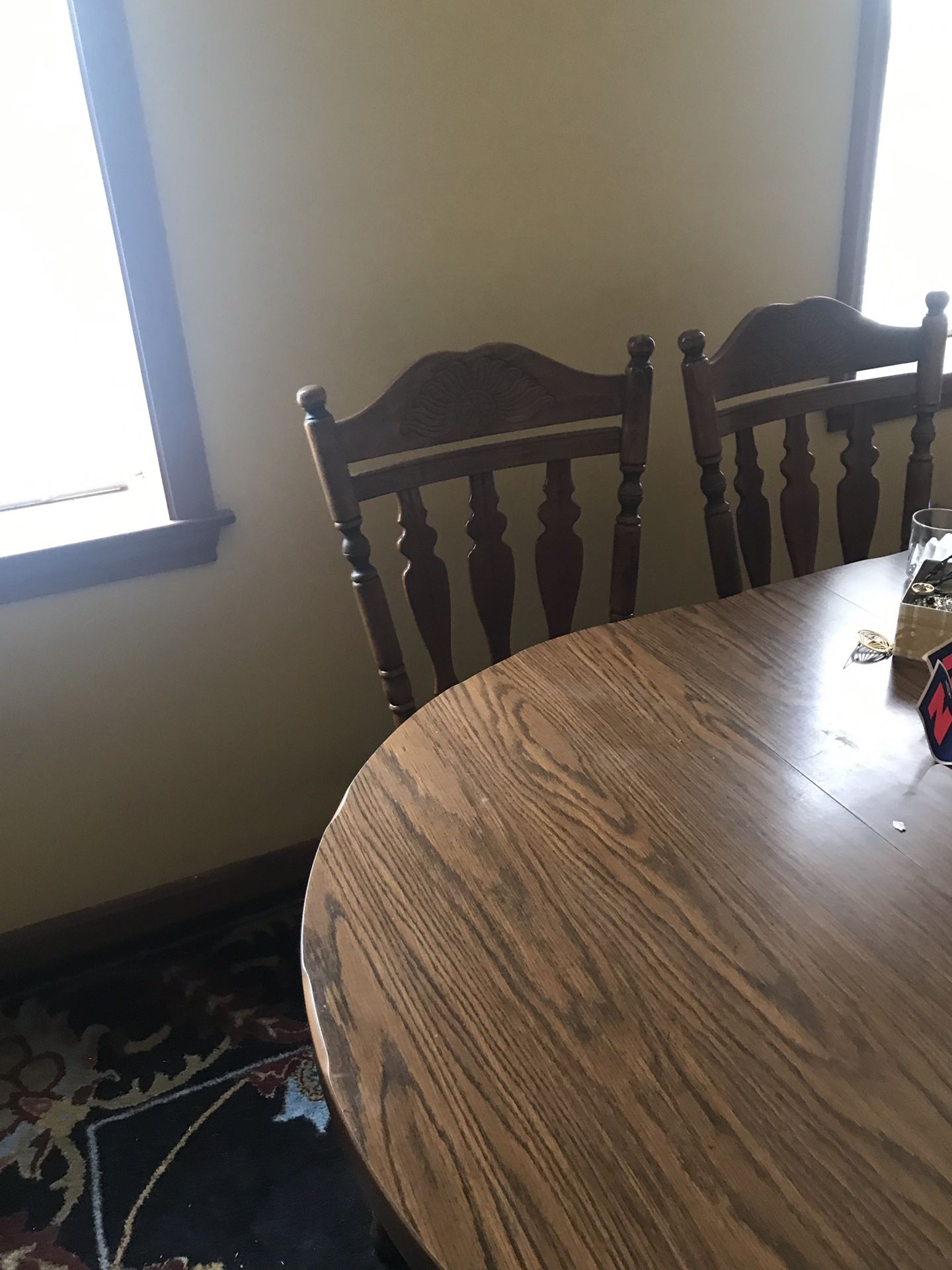 Dining room table and 6 chairs