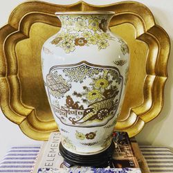 Vintage 12” H Gold Imari Hand Painted Chinoiserie Decorative Vase w/ Solid Wood Base