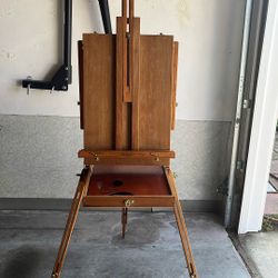 Classic easel by Julian