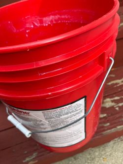 Red Plastic 5-Gallon Bucket with Handle