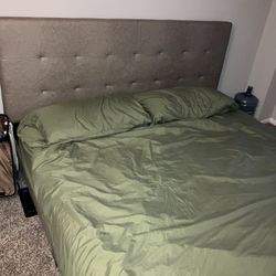 King size bed Frame And Mattress 
