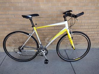 Giant Dash Hybrid (6ft rider needed)