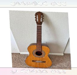 arm thousand Acoustic Guitar Wonderful Sound and Traditional Build