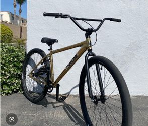 THRONE  GOON 29 BMX