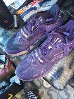 Kyrie Irving Chief Hata Basketball Shoes