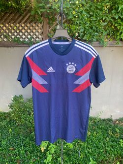 Bayern Munich 2018/19 Training Soccer Jersey - Men’s Size Medium