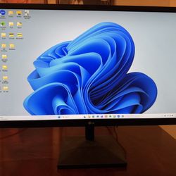 24” LG Computer Monitor