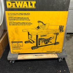 Dewalt 8/14”inch Table Saw W/ 24-1/2” Rip Capacity 