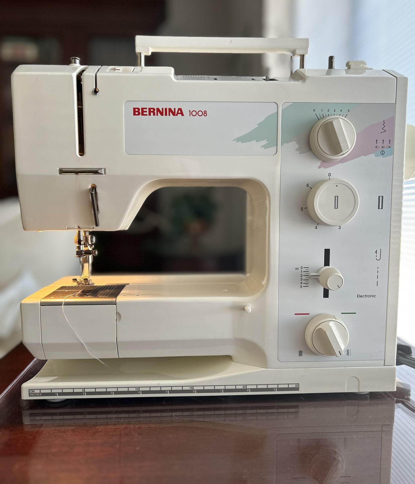 BERNINA 1008 PRISTINE Mechanical Sewing Machine-$600