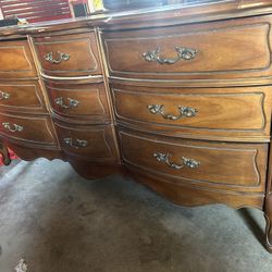 Vintage 9 Drawers Dresser & One Night Stand