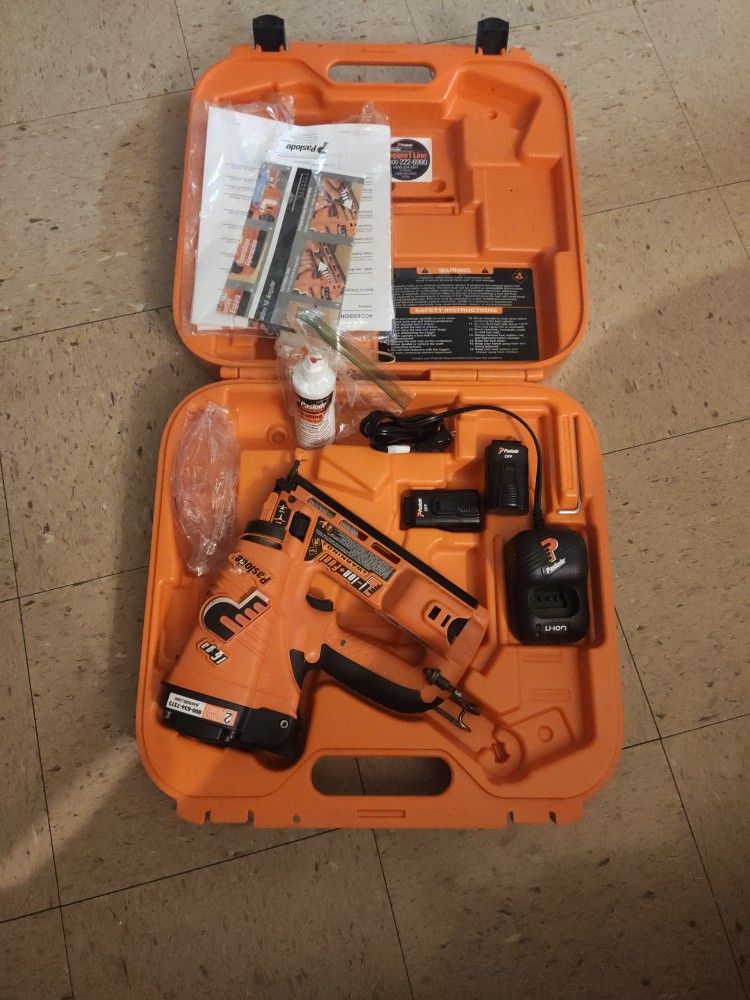 Paslode 16 Gauge, Angled Nailer