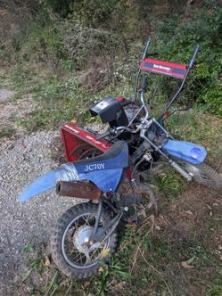 Pit bike
