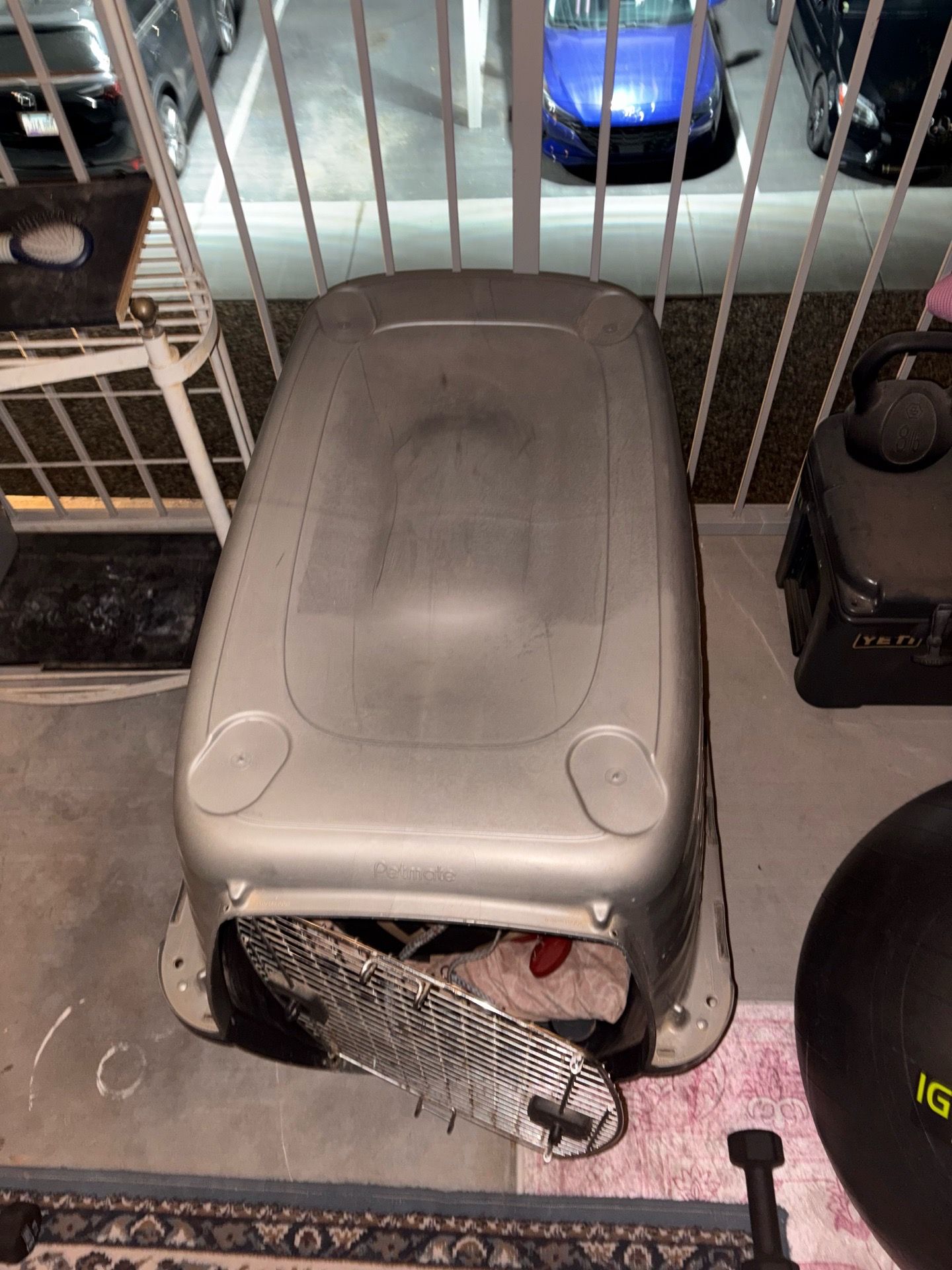 XL dog crate