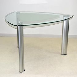 Dinning room table with 6 chairs