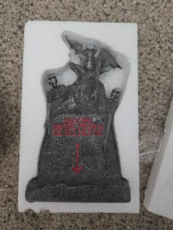 Halloween Beetlejuice Desktop Tombstone