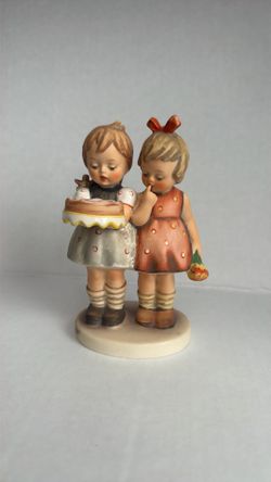 Goebel Hummel "Happy Birthday" figurine