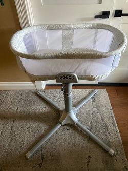 Halo bassinest swivel sleeper bassinet crib