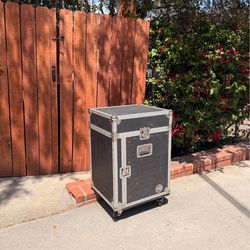 ATA Rolling Road Case for Musicians / Tour Gear Case w/ Wheels