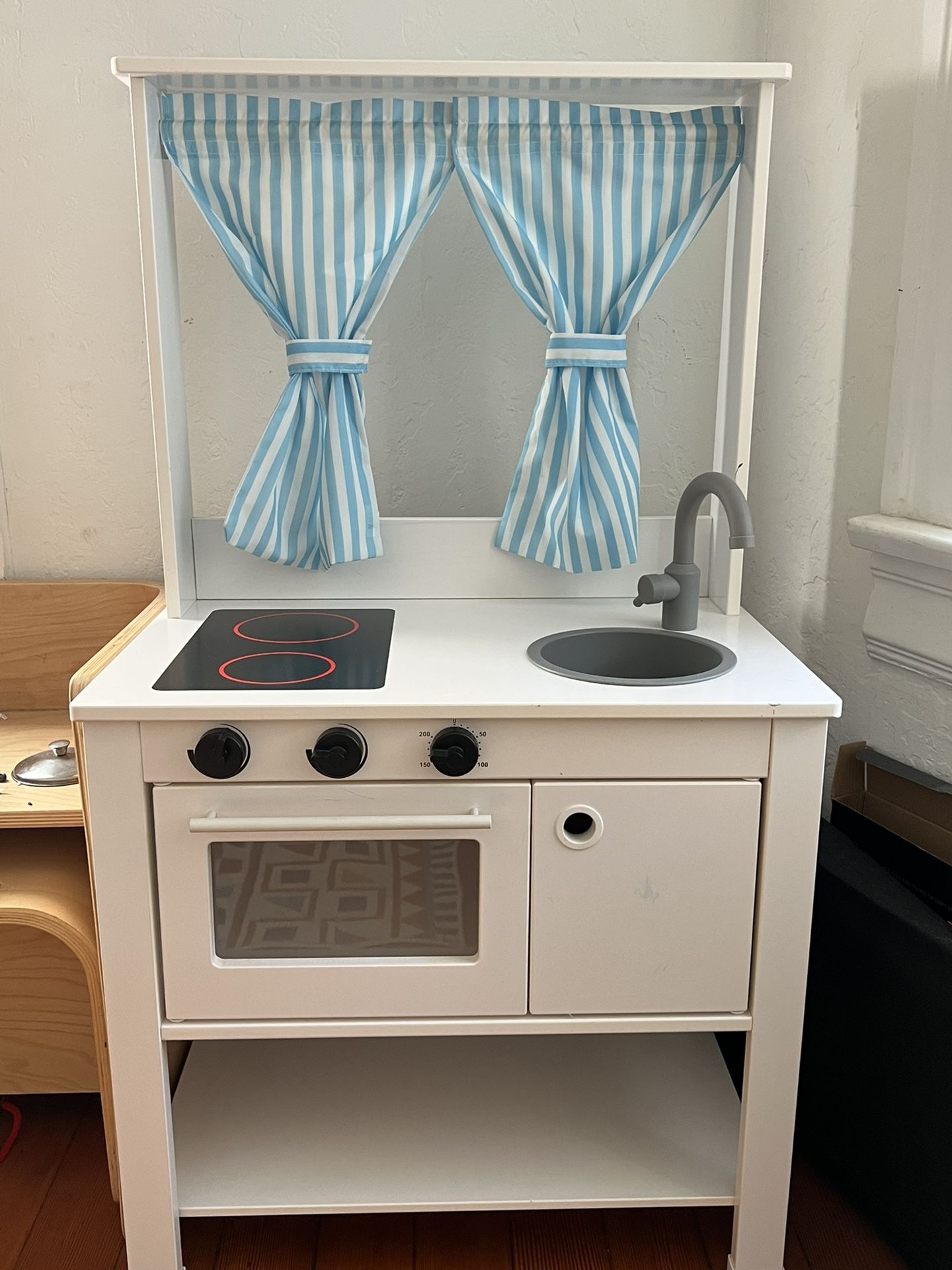 IKEA Spisig Play Kitchen