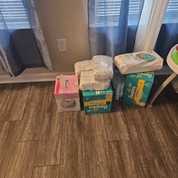 Pamper Neborn And 1 Monty And Electric Breast Pump