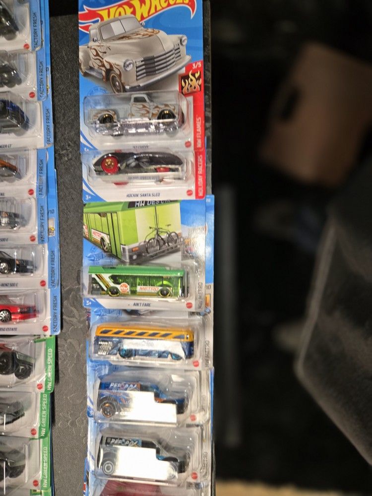 Hot Wheels In Pacjsge